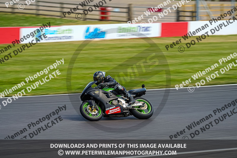 donington no limits trackday;donington park photographs;donington trackday photographs;no limits trackdays;peter wileman photography;trackday digital images;trackday photos